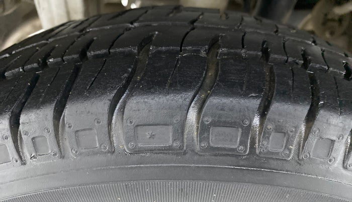 2018 Maruti Alto 800 LXI, Petrol, Manual, 34,635 km, Right Rear Tyre Tread