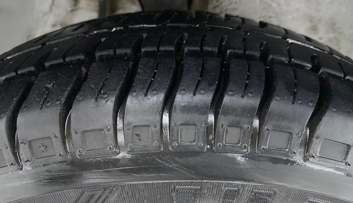 2018 Maruti Alto 800 LXI, Petrol, Manual, 34,635 km, Right Front Tyre Tread