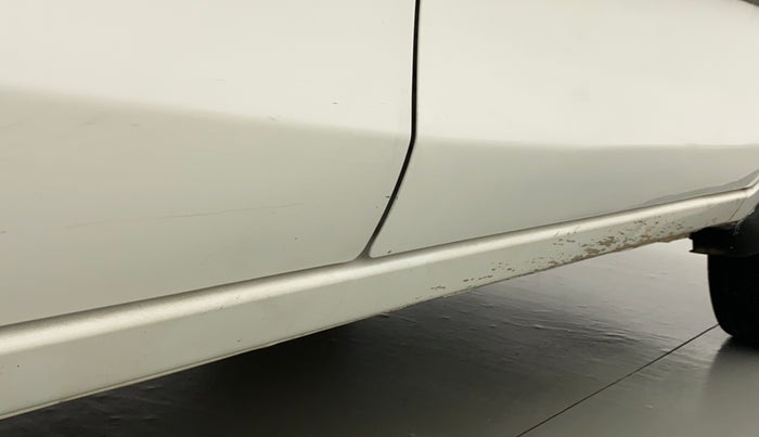 2017 Maruti Alto K10 VXI, Petrol, Manual, 34,853 km, Right running board - Paint is slightly faded
