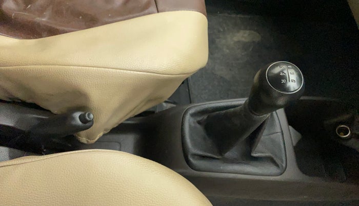 2015 Hyundai Eon MAGNA +, Petrol, Manual, 22,220 km, Gear Lever