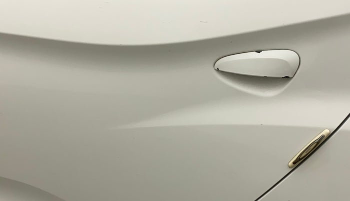 2015 Hyundai Eon MAGNA +, Petrol, Manual, 22,220 km, Rear left door - Minor scratches