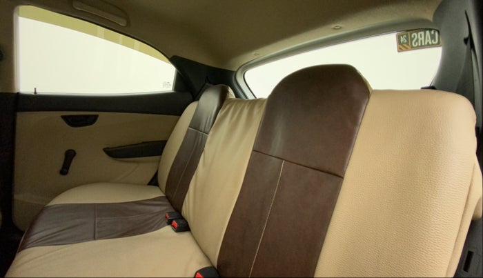 2015 Hyundai Eon MAGNA +, Petrol, Manual, 22,220 km, Right Side Rear Door Cabin