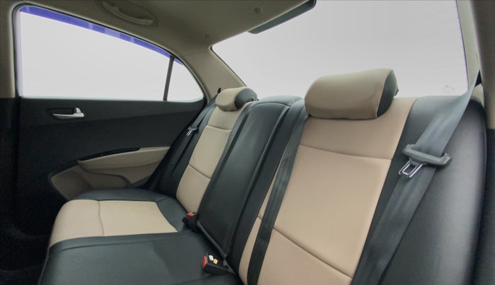 2016 Hyundai Xcent SX 1.2, Petrol, Manual, 26,154 km, Right Side Rear Door Cabin