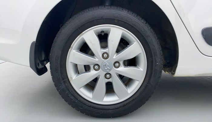 2016 Hyundai Xcent SX 1.2, Petrol, Manual, 26,154 km, Right Rear Wheel