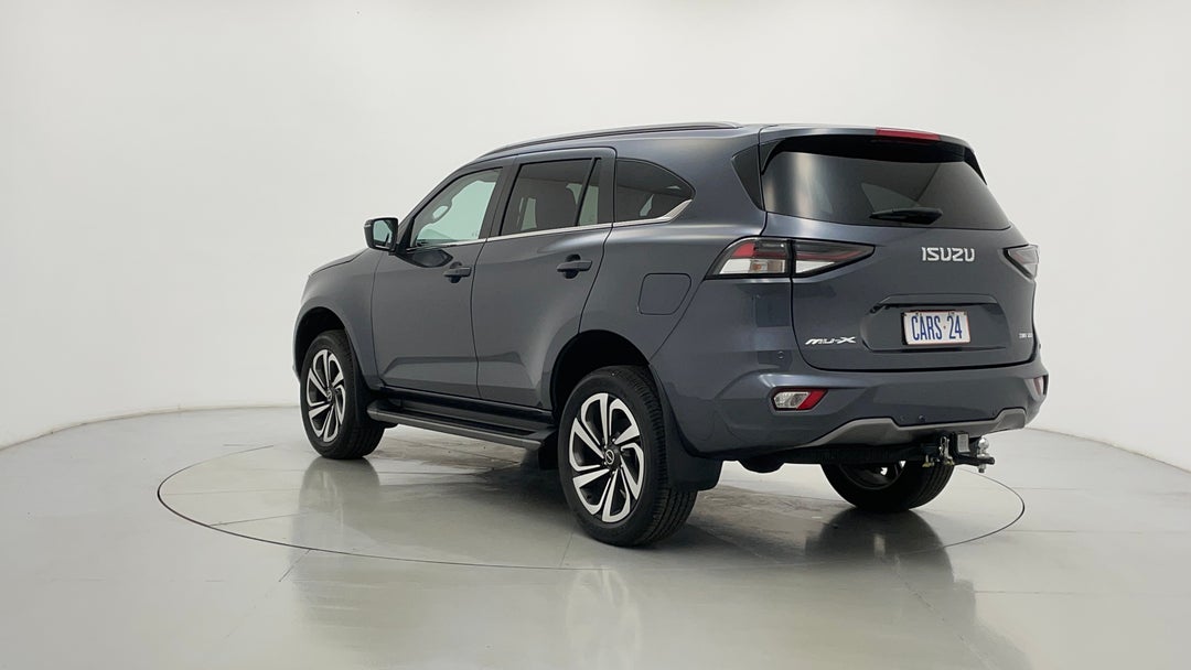 Left Back Diagonal (45- Degree) View