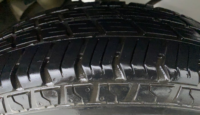 2018 Maruti Alto 800 VXI, Petrol, Manual, 16,319 km, Left Front Tyre Tread