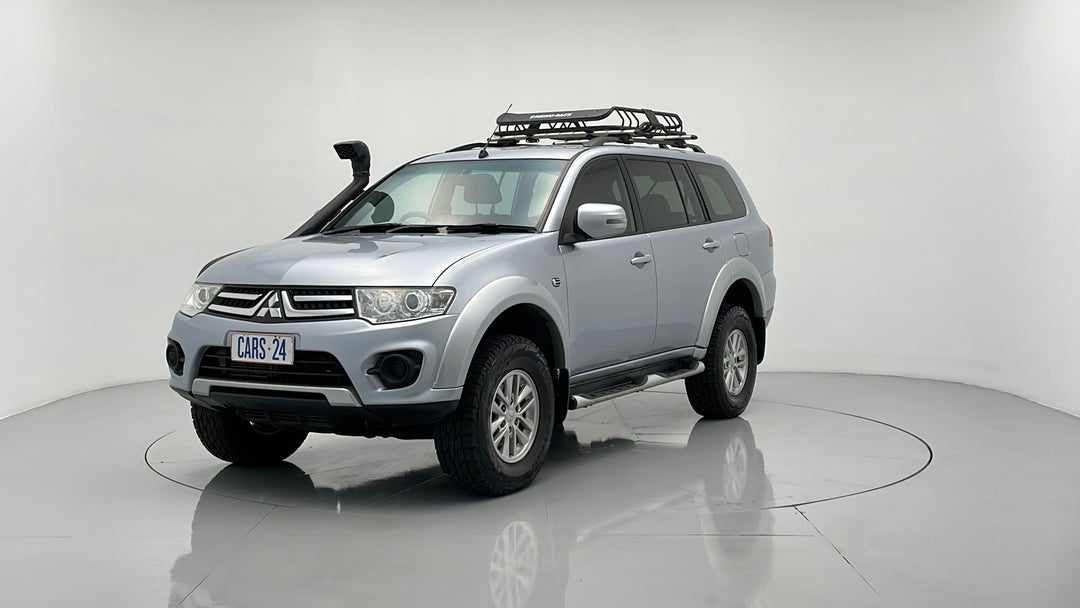 2015 Mitsubishi Challenger (4x4), Automatic, 115096 km, Left Front Diagonal (45- Degree) View