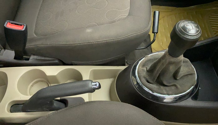 2011 Hyundai i20 MAGNA O 1.2, Petrol, Manual, 24,554 km, Gear Lever