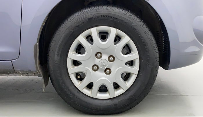 2011 Hyundai i20 MAGNA O 1.2, Petrol, Manual, 24,554 km, Right Front Wheel