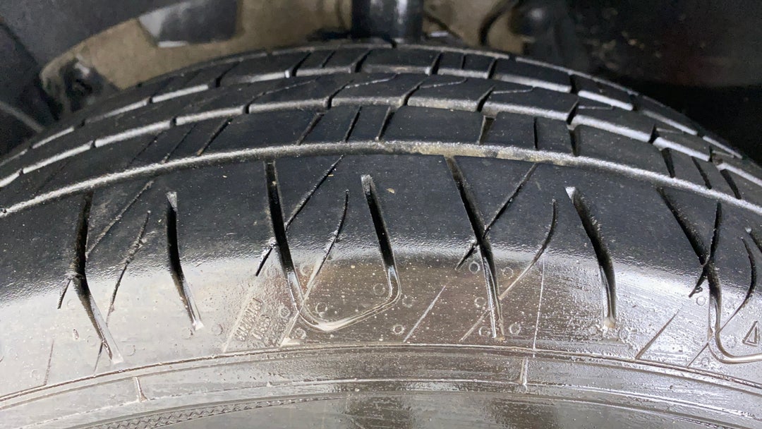 Left Front Tyre Tread