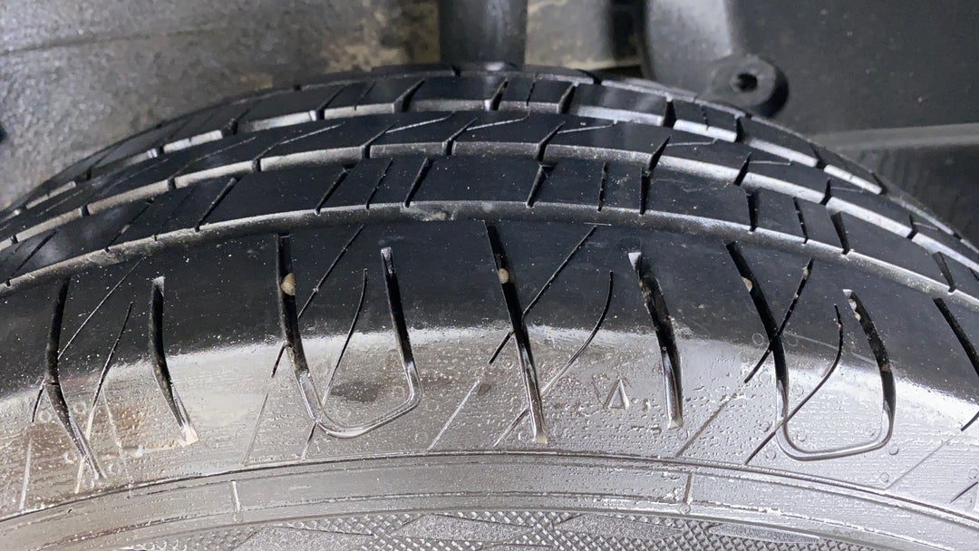 Left Rear Tyre Tread