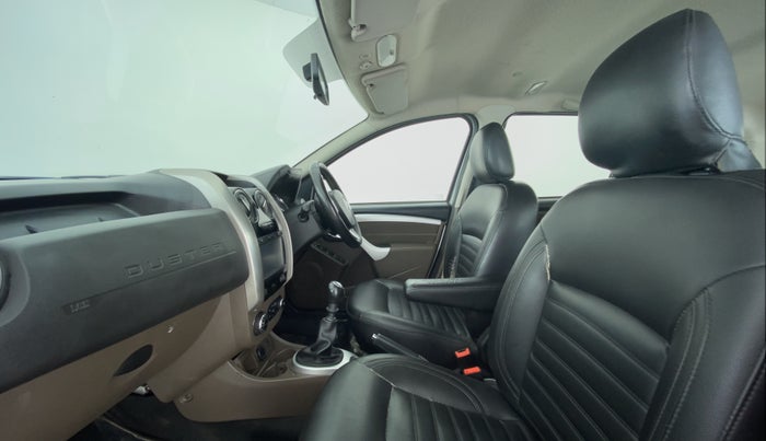 2018 Renault Duster 110 PS RXZ DIESEL, Diesel, Manual, 83,534 km, Right Side Front Door Cabin