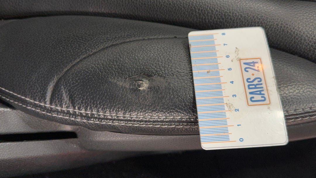 Seats Front RHS Wear