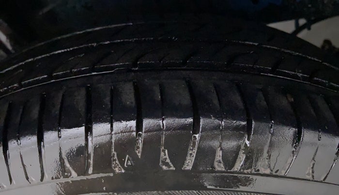 2014 Maruti Celerio VXI d, Petrol, Manual, 46,572 km, Right Front Tyre Tread