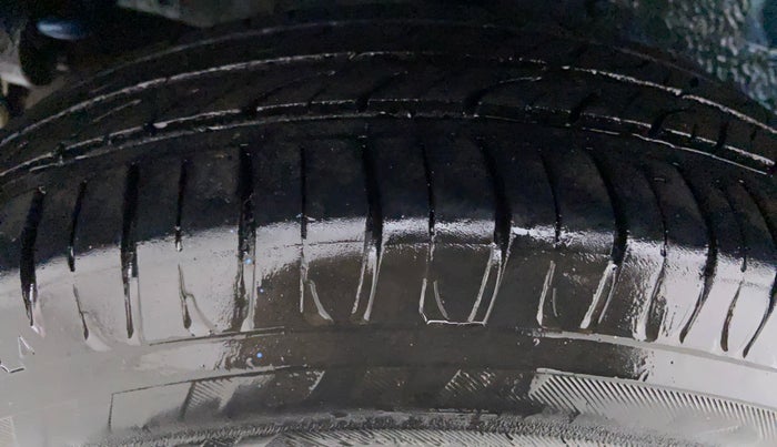 2014 Maruti Celerio VXI d, Petrol, Manual, 46,572 km, Left Rear Tyre Tread