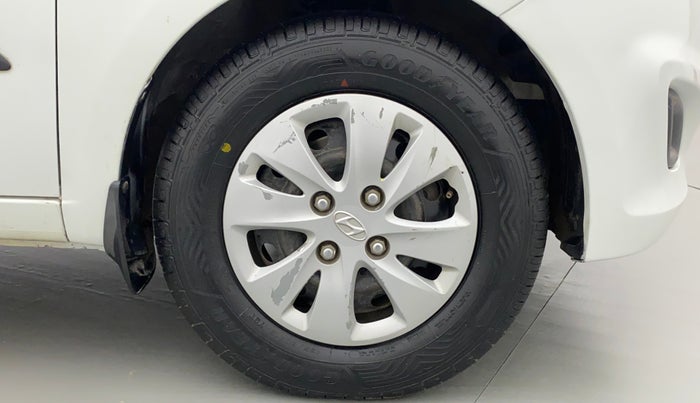 2012 Hyundai i10 MAGNA 1.1, CNG, Manual, 91,206 km, Right Front Wheel