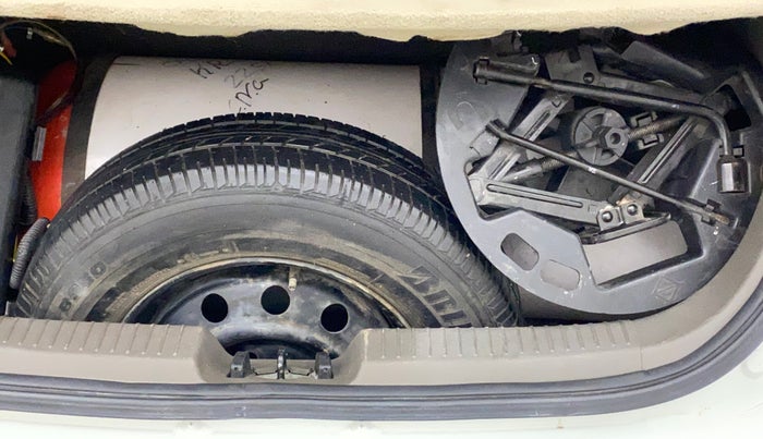 2012 Hyundai i10 MAGNA 1.1, CNG, Manual, 91,309 km, Spare Tyre