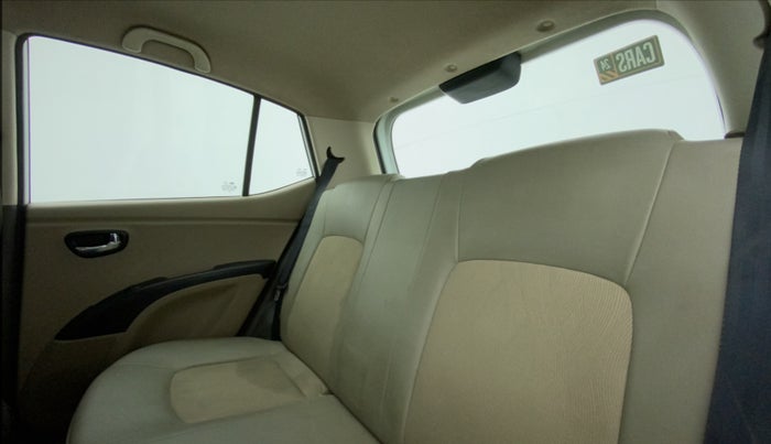 2012 Hyundai i10 MAGNA 1.1, CNG, Manual, 91,448 km, Right Side Rear Door Cabin
