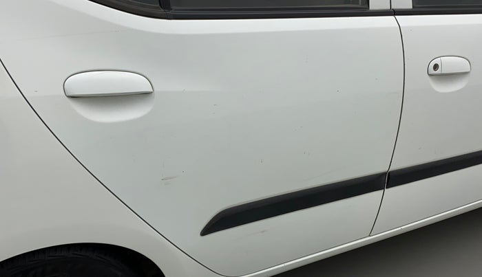 2012 Hyundai i10 MAGNA 1.1, CNG, Manual, 91,309 km, Right rear door - Minor scratches
