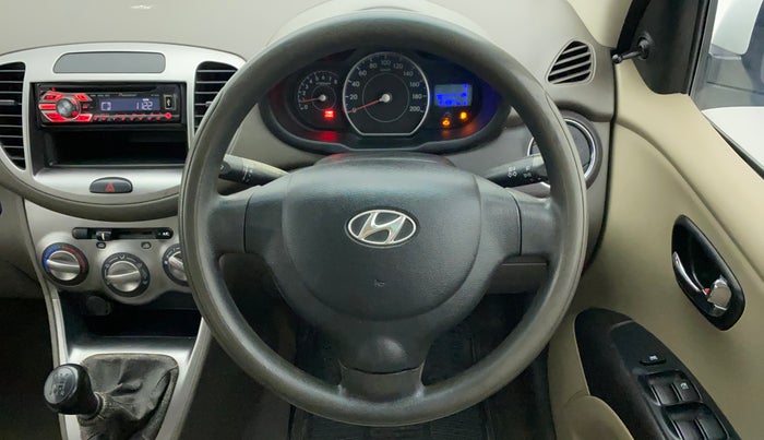 2012 Hyundai i10 MAGNA 1.1, CNG, Manual, 91,309 km, Steering Wheel Close Up