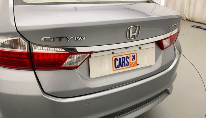 2019 Honda City 1.5L I-VTEC VX CVT, Petrol, Automatic, 31,963 km, Dicky (Boot door) - Slightly dented