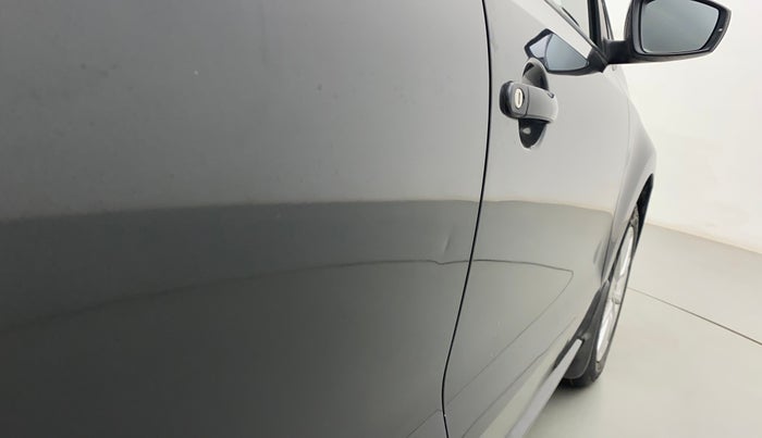 2016 Volkswagen Polo HIGHLINE1.2L, Petrol, Manual, 18,738 km, Right rear door - Slightly dented