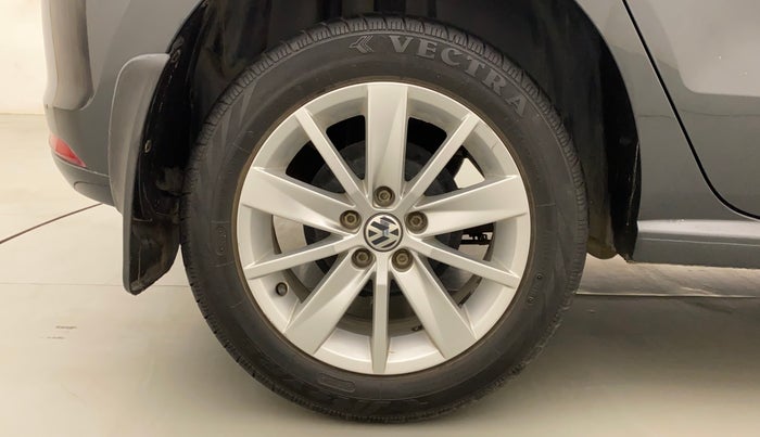 2016 Volkswagen Polo HIGHLINE1.2L, Petrol, Manual, 18,738 km, Right Rear Wheel