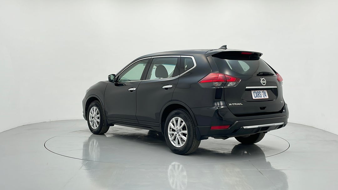 Left Back Diagonal (45- Degree) View