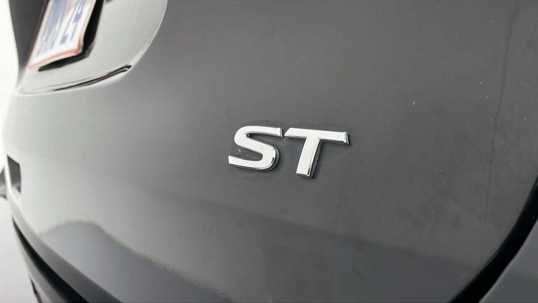 Badge (Boot Right Side)