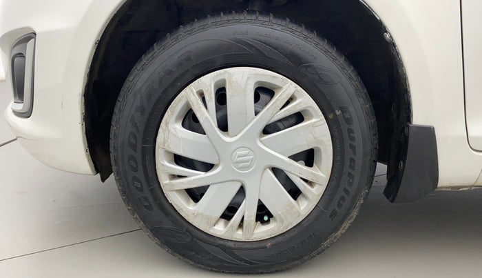 2015 Maruti Swift VXI, Petrol, Manual, 39,689 km, Left Front Wheel