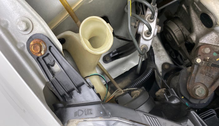 2015 Honda Amaze 1.2 SMT I VTEC, Petrol, Manual, 53,105 km, Right headlight - Clamp has minor damage