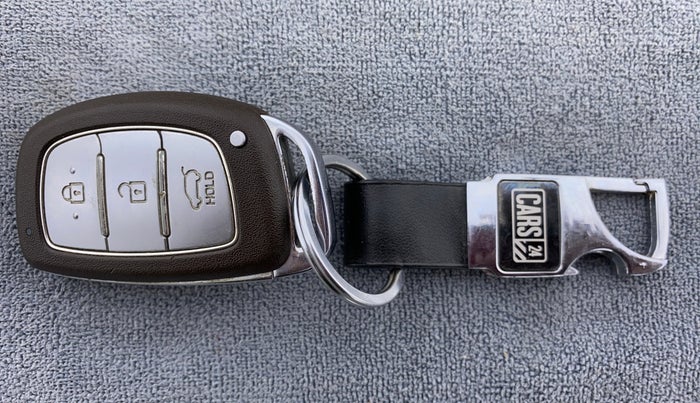 2015 Hyundai Elite i20 SPORTZ (O) 1.2, Petrol, Manual, 23,496 km, Key Close Up