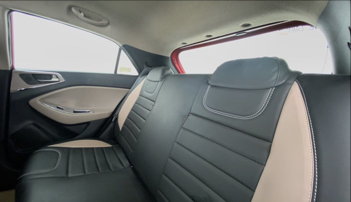 2015 Hyundai Elite i20 SPORTZ (O) 1.2, Petrol, Manual, 23,496 km, Right Side Rear Door Cabin