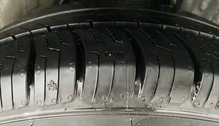 2015 Honda City 1.5 E MT PETROL, CNG, Manual, 46,863 km, Left Rear Tyre Tread