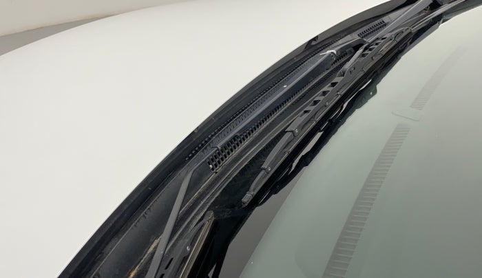 2017 Honda WR-V 1.2L I-VTEC VX MT, Petrol, Manual, 38,192 km, Front windshield - Wiper nozzle not functional