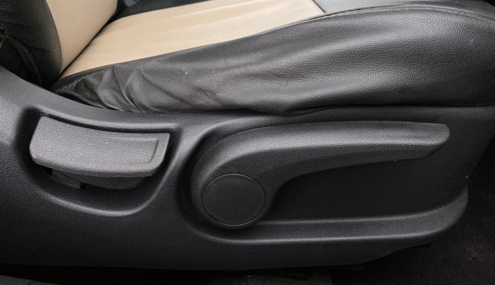 2018 Hyundai Verna 1.6 SX VTVT, Petrol, Manual, 52,510 km, Driver Side Adjustment Panel