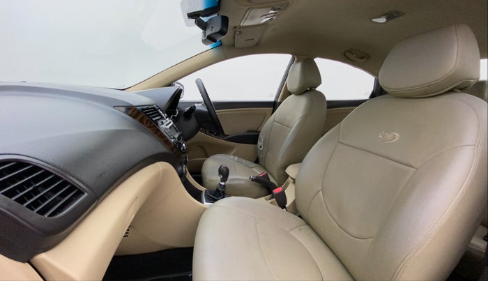 2012 Hyundai Verna FLUIDIC 1.6 VTVT SX, Petrol, Manual, 96,052 km, Right Side Front Door Cabin