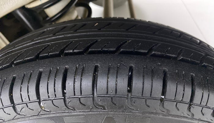 2018 Maruti Alto 800 LXI, Petrol, Manual, 46,684 km, Left Rear Tyre Tread