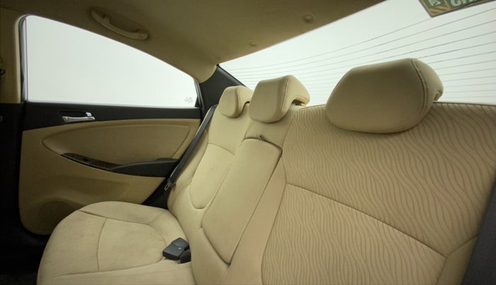2012 Hyundai Verna FLUIDIC 1.6 VTVT SX, Petrol, Manual, 75,195 km, Right Side Rear Door Cabin
