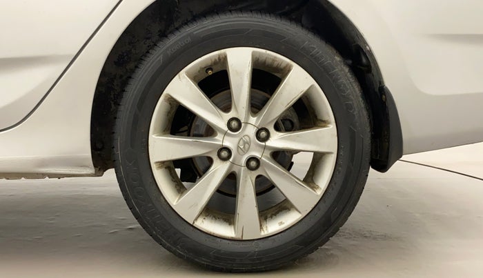 2012 Hyundai Verna FLUIDIC 1.6 VTVT SX, Petrol, Manual, 75,195 km, Left Rear Wheel