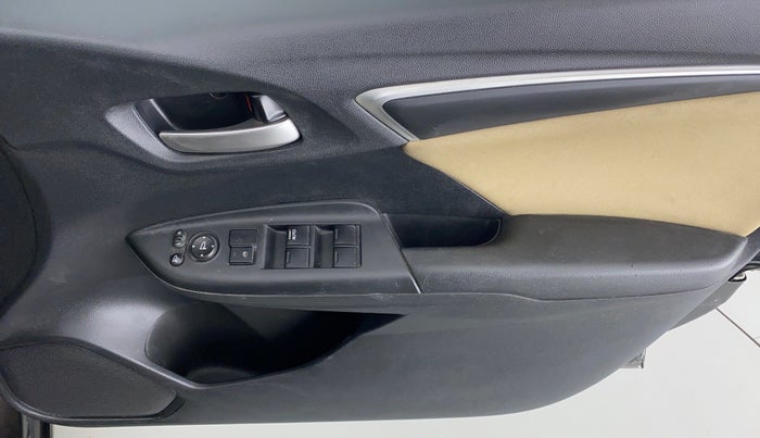 2016 Honda Jazz 1.2 V AT, Petrol, Automatic, 24,978 km, Driver Side Door Panels Control
