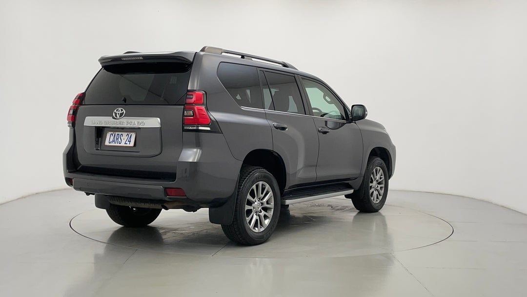 Right Back Diagonal (45- Degree) View