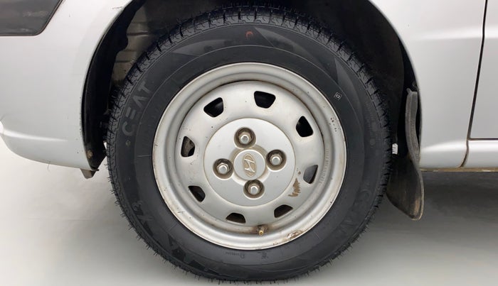 2011 Hyundai Santro Xing GL PLUS, Petrol, Manual, 45,594 km, Left Front Wheel