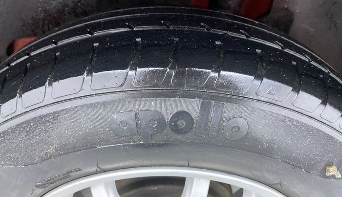 2018 Maruti Swift VXI D, Petrol, Manual, 31,329 km, Left Rear Tyre Tread