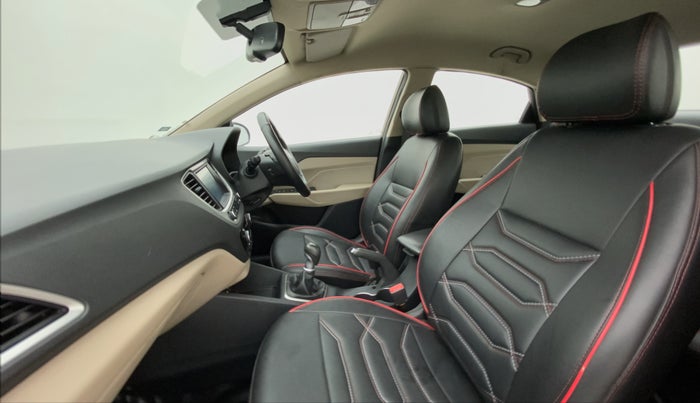 2018 Hyundai Verna 1.6 SX VTVT, Petrol, Manual, 50,287 km, Right Side Front Door Cabin