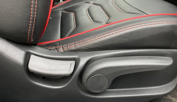 2018 Hyundai Verna 1.6 SX VTVT, Petrol, Manual, 50,287 km, Driver Side Adjustment Panel
