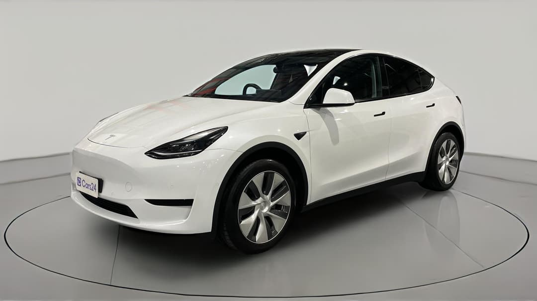 2023 Tesla Model Y Rear-wheel Drive, Automatic, 22321 km, Left Front Diagonal (45- Degree) View