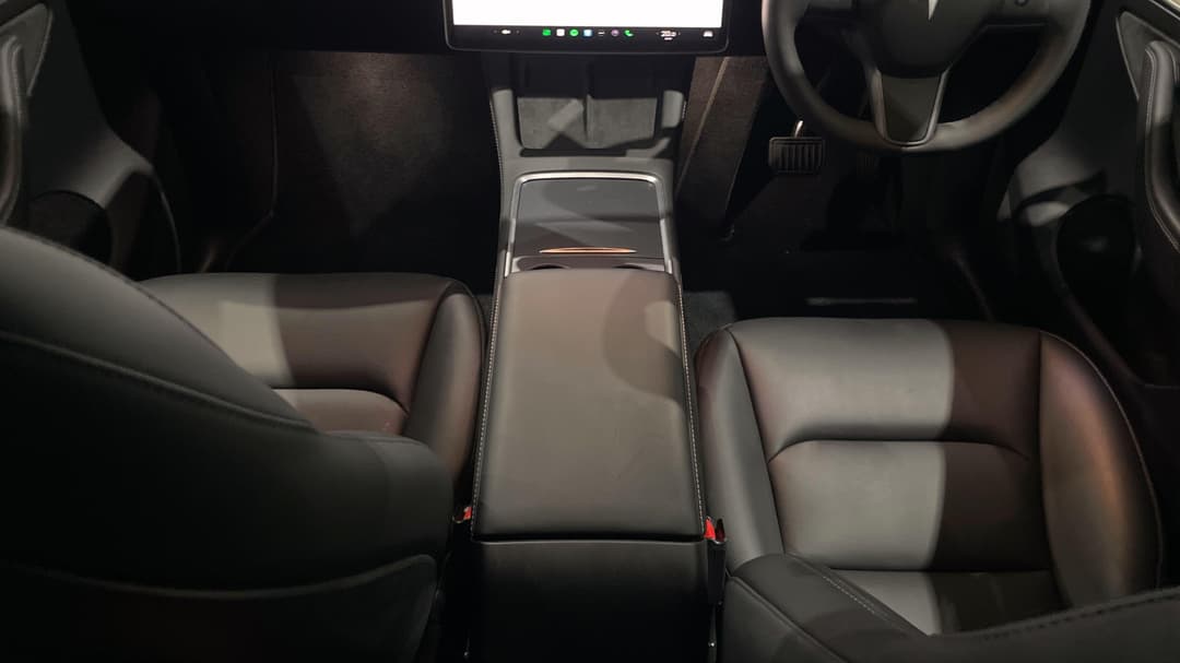 2023 Tesla Model Y Rear-wheel Drive, Automatic, 22321 km, Center Console