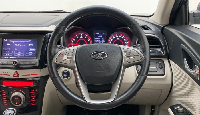 2019 Mahindra XUV300 W8 (O) 1.2 PETROL, Petrol, Manual, 56,795 km, Steering Wheel Close Up