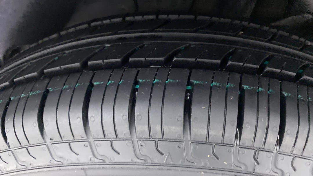 Left Rear Tyre Tread